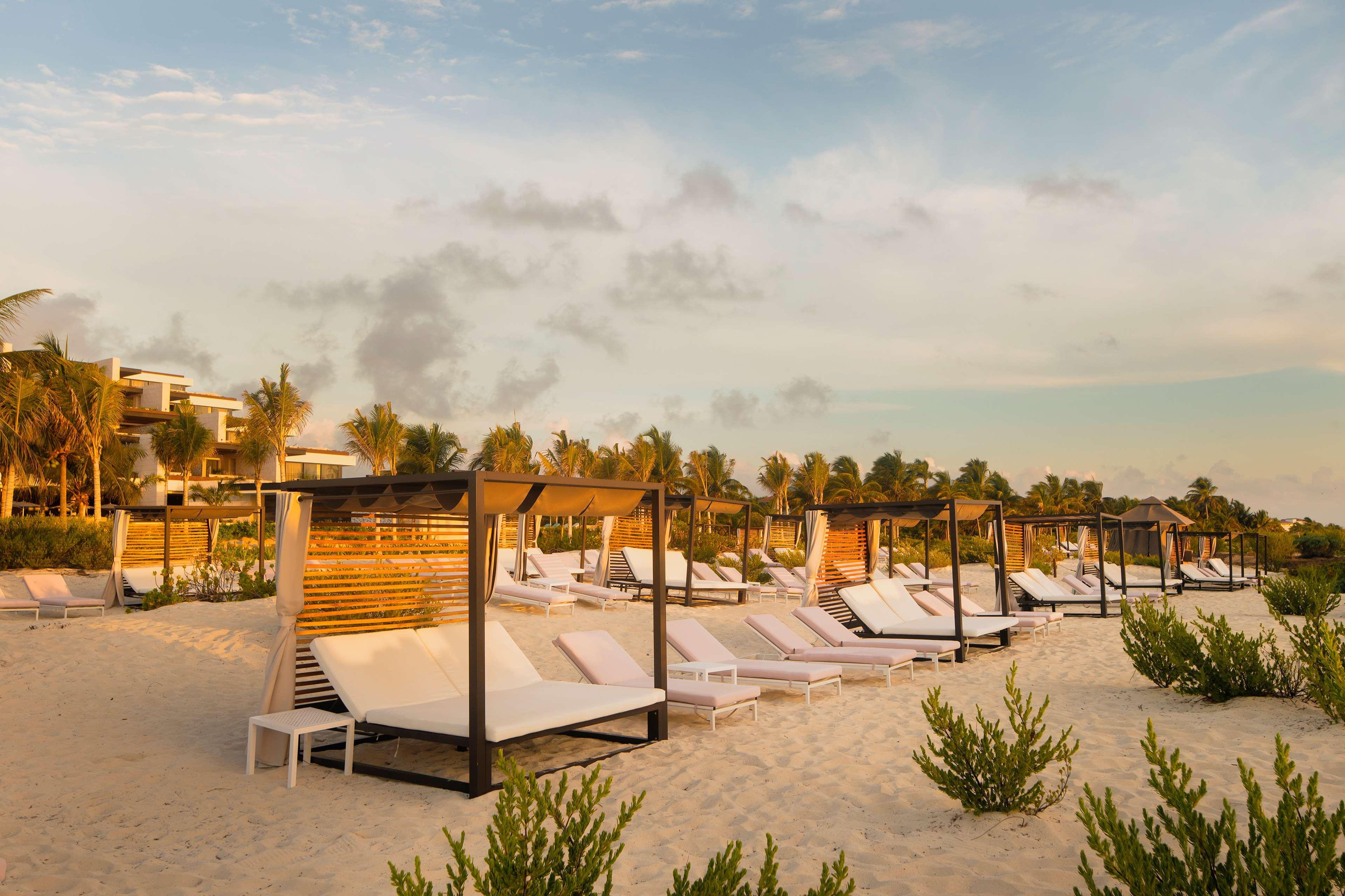 Hotel Atelier Playa Mujeres (Adults Only) Cancún Esterno foto Beach at the Grand at Moon Palace