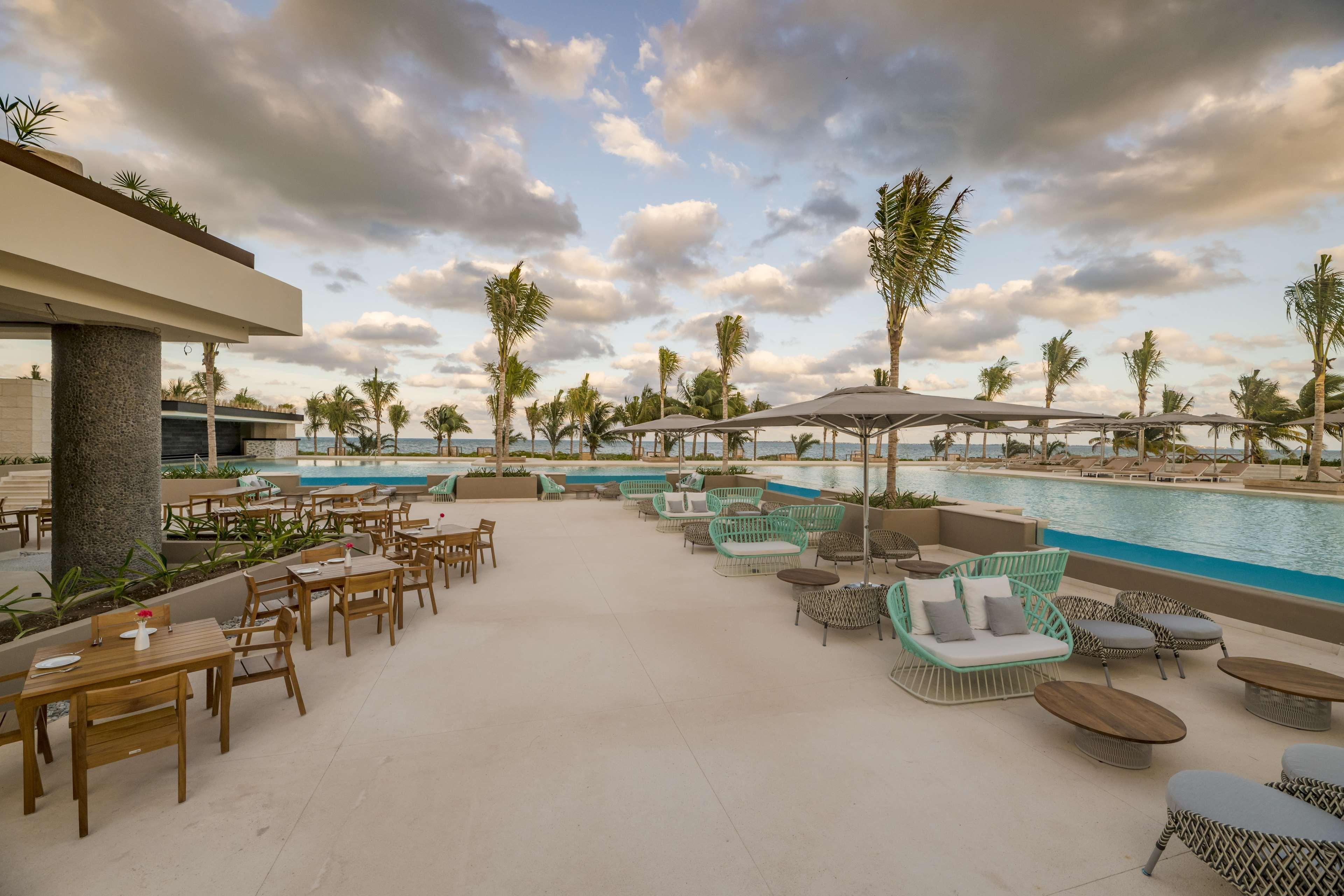Hotel Atelier Playa Mujeres (Adults Only) Cancún Esterno foto The Beach Club at the Iberostar Grand Hotel Bávaro